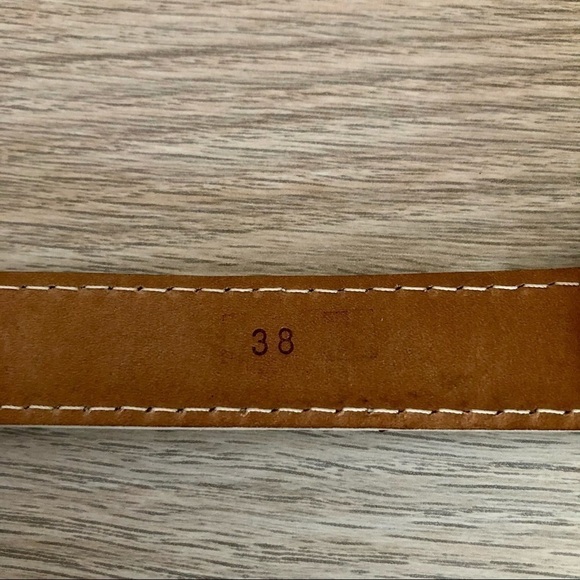 Vintage Tomas Maier Gold Metallic Italian Leather Lips Wide Designer Belt. 38